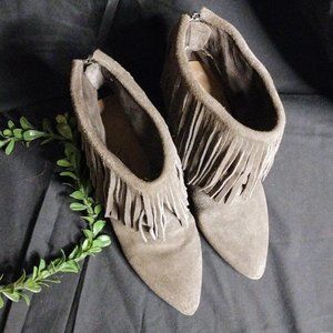 Chinese Laundry Women's fringe wedge heel
